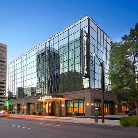 The Westley Calgary Downtown, Tapestry Collection By Hilton Hotel Exterior photo
