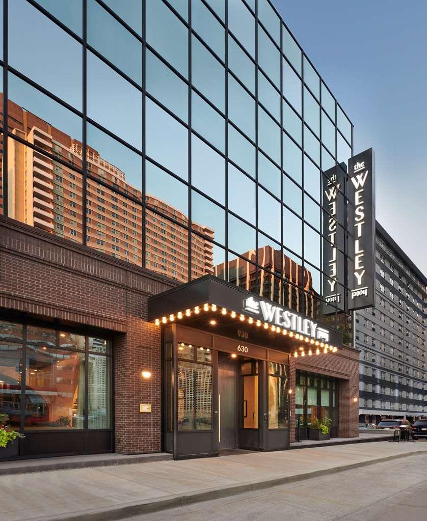 The Westley Calgary Downtown, Tapestry Collection By Hilton Hotel Exterior photo