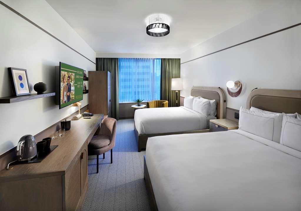 The Westley Calgary Downtown, Tapestry Collection By Hilton Hotel Room photo