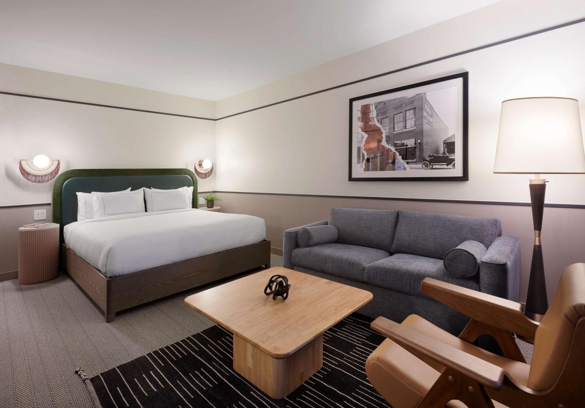 The Westley Calgary Downtown, Tapestry Collection By Hilton Hotel Exterior photo