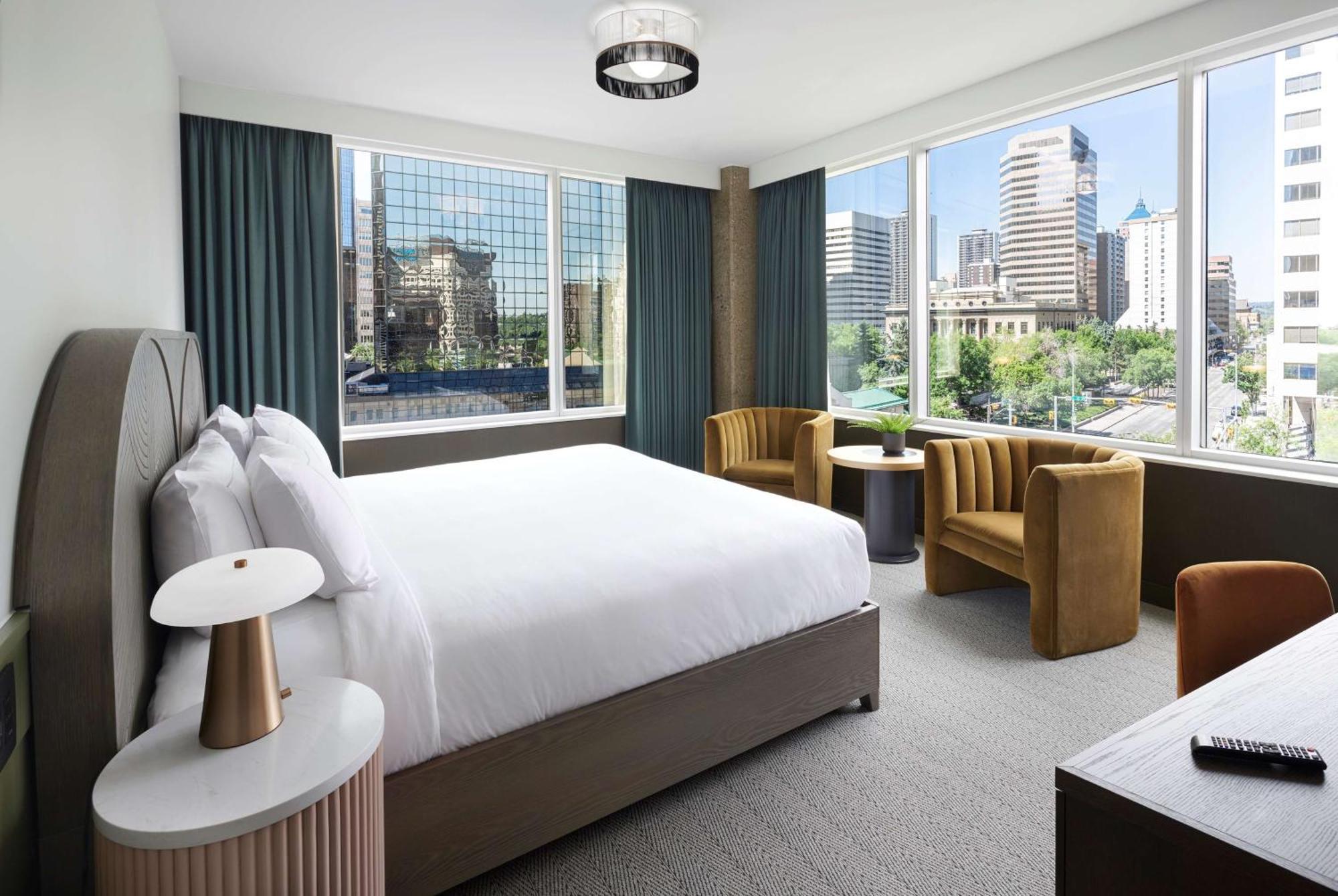 The Westley Calgary Downtown, Tapestry Collection By Hilton Hotel Exterior photo